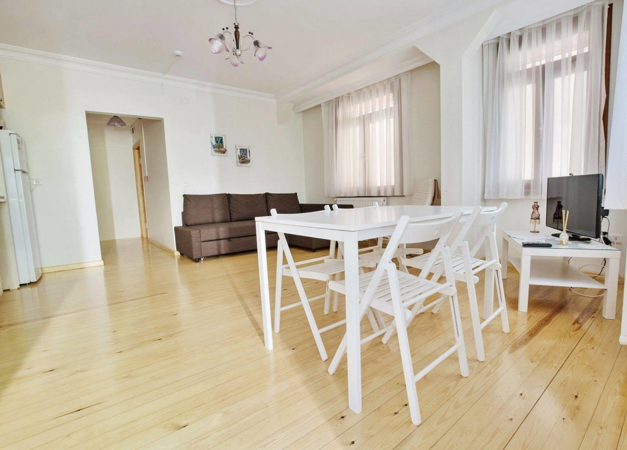 Buyukada Apart Hotel - Sehbal Adalar Bagian luar foto