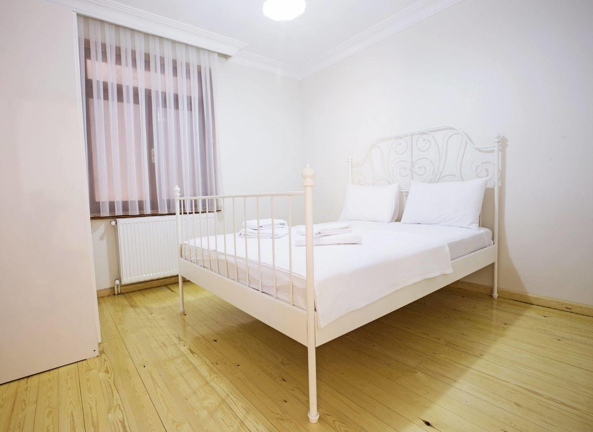 Buyukada Apart Hotel - Sehbal Adalar Bagian luar foto