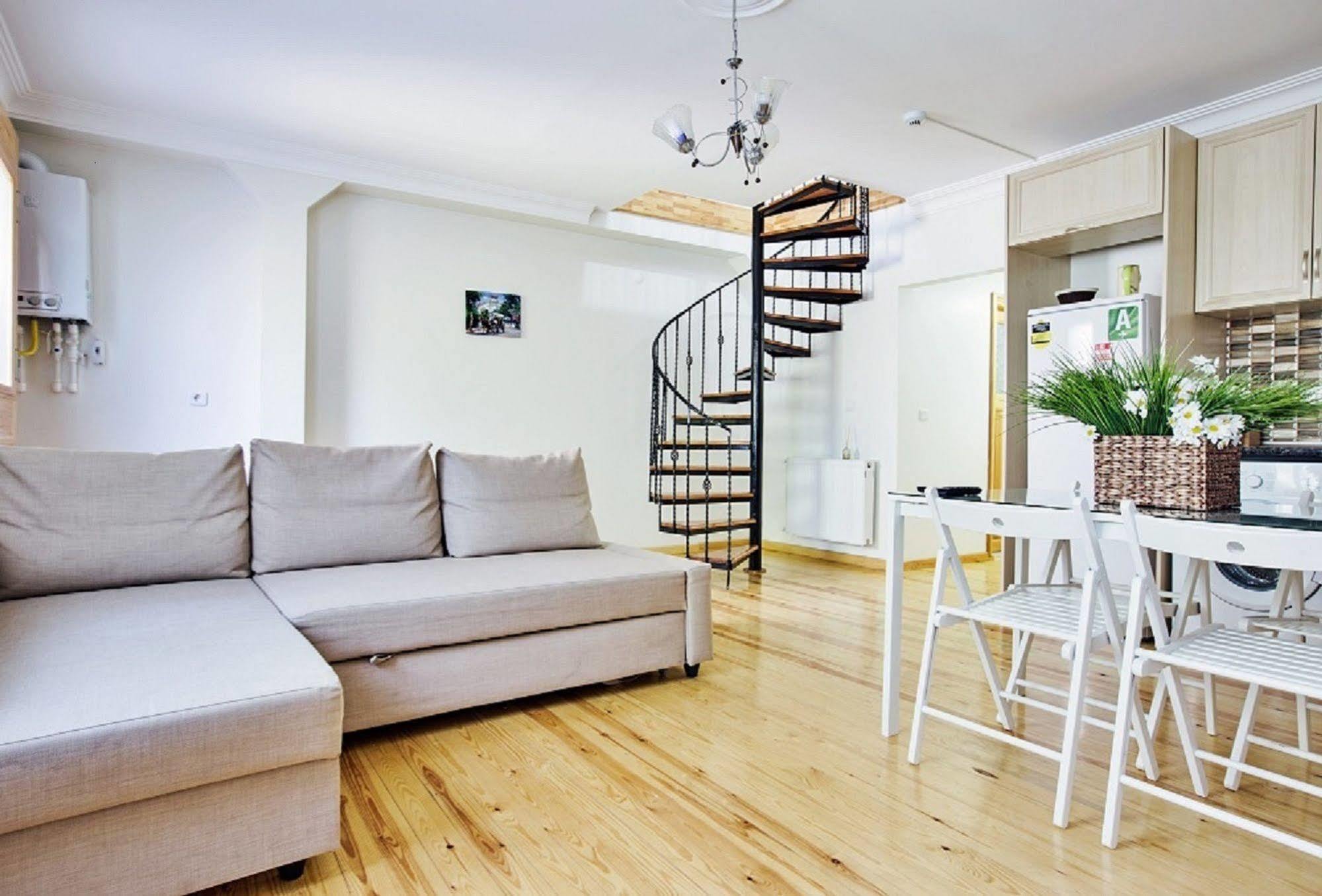 Buyukada Apart Hotel - Sehbal Adalar Bagian luar foto