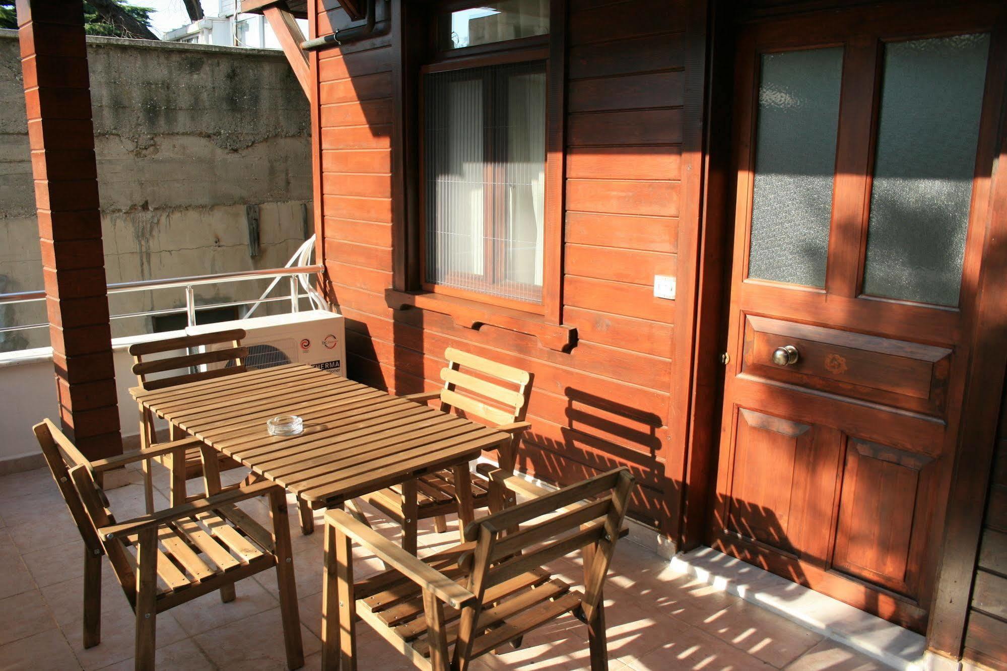 Buyukada Apart Hotel - Sehbal Adalar Bagian luar foto
